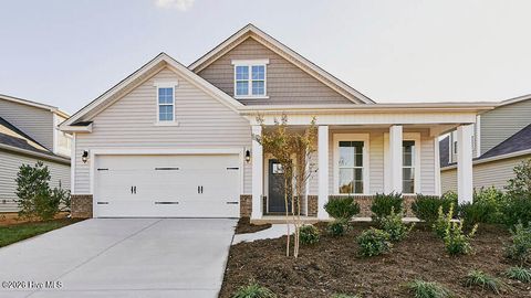 Homes For Sale - 429 Thistle Meadow Lane<br/> Aberdeen, NC 28315