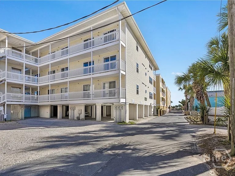 8 Silver Avenue 1