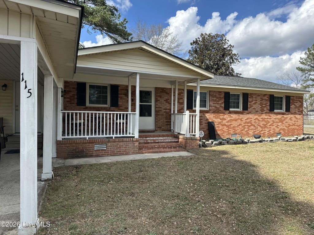 Photo of 115 Randall Lane, Goldsboro, NC 27434 (MLS # 100559400)