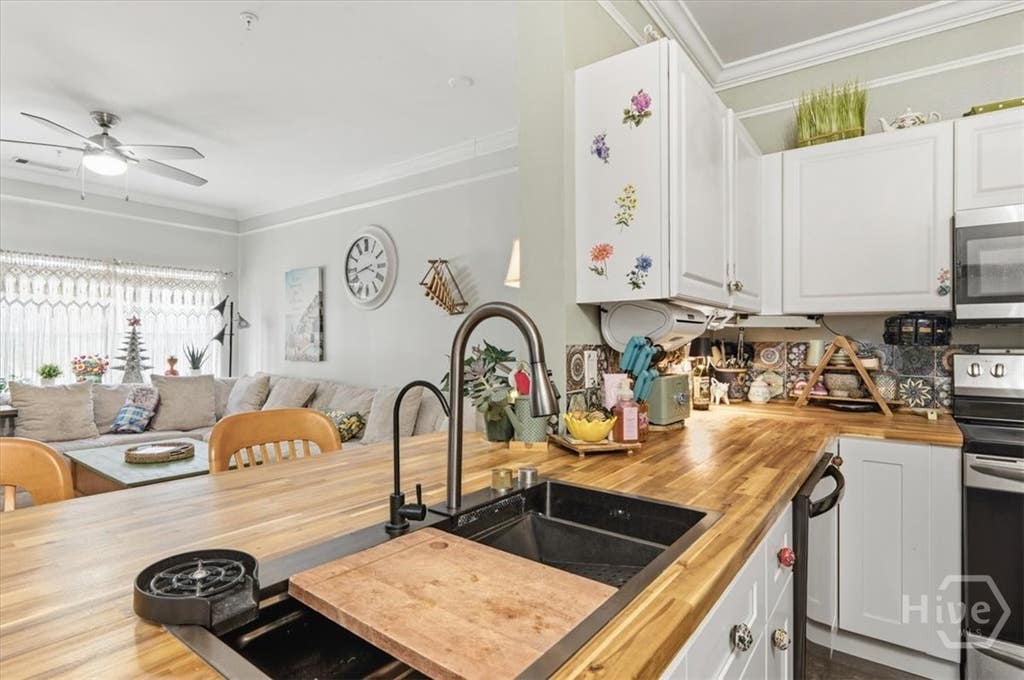 Photo of 2317 Whitemarsh Way, Savannah, GA 31410 (MLS # SA362716)