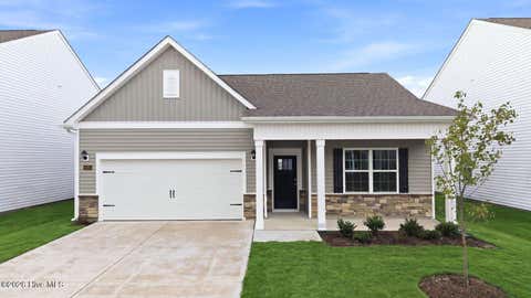 Homes For Sale - 1524 Stone Wood Drive<br/> Pitt County, Winterville, NC 28590