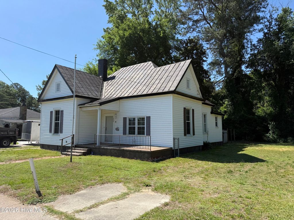 Photo of 608 E Mulberry Street, Goldsboro, NC 27530 (MLS # 100575768)