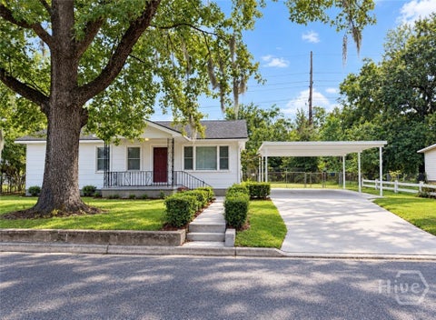 Homes For Rent - 2117 E 58th Street<br/> Chatham County, Savannah, GA 31404
