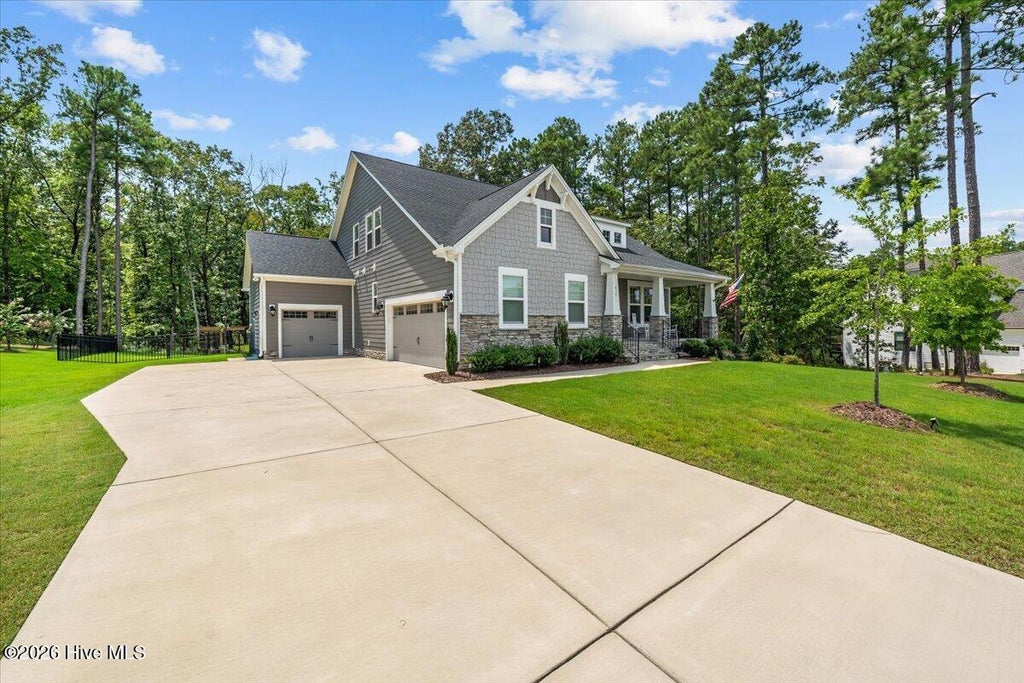 Photo of 815 Winslow Lane, Southern Pines, NC 28387 (MLS # 100596205)