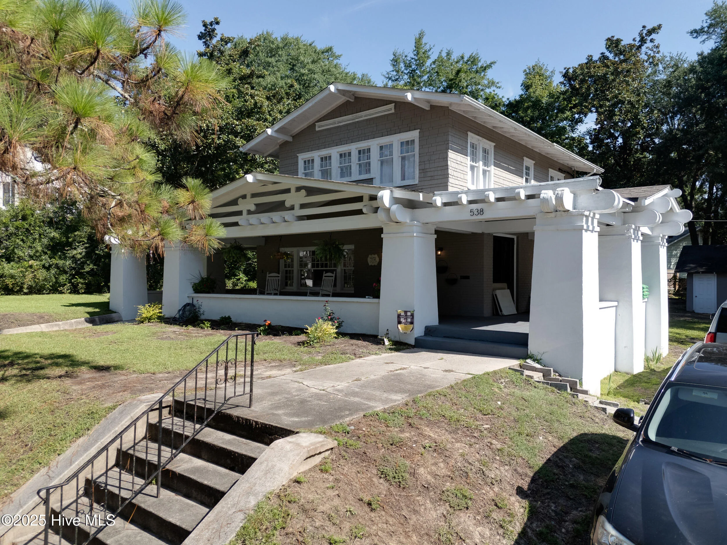 538 Main Street W