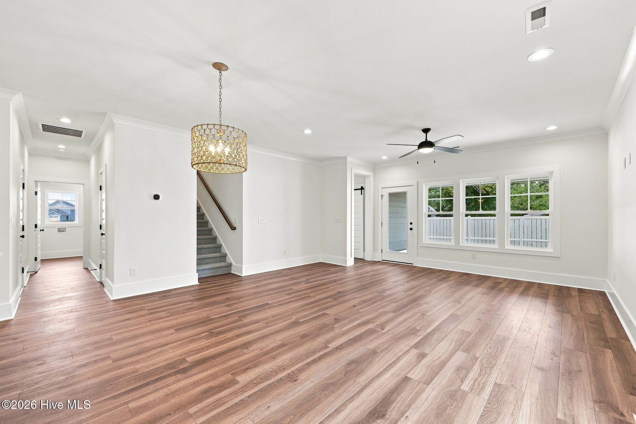 132 Pine View Boulevard