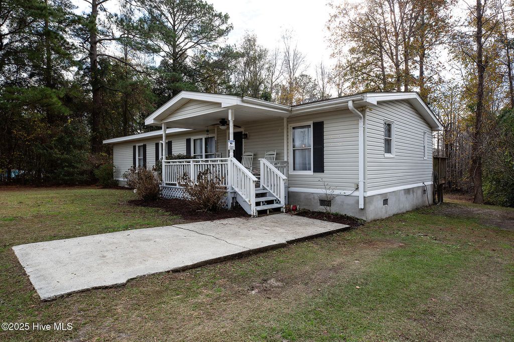 Photo of 9810 Wayne Street NE, Leland, NC 28451 (MLS # 100544920)