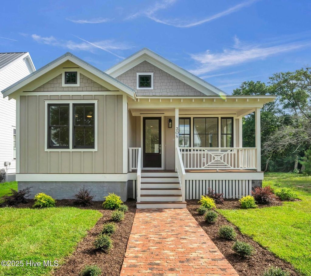 Photo of 308 Fire Fly Lane, Southport, NC 28461 (MLS # 100513991)