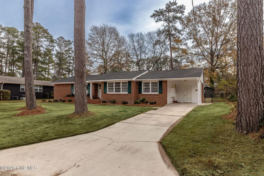 Photo of 2908 Stratford Drive Dr, Augusta, GA 30909 (MLS # 98251698)
