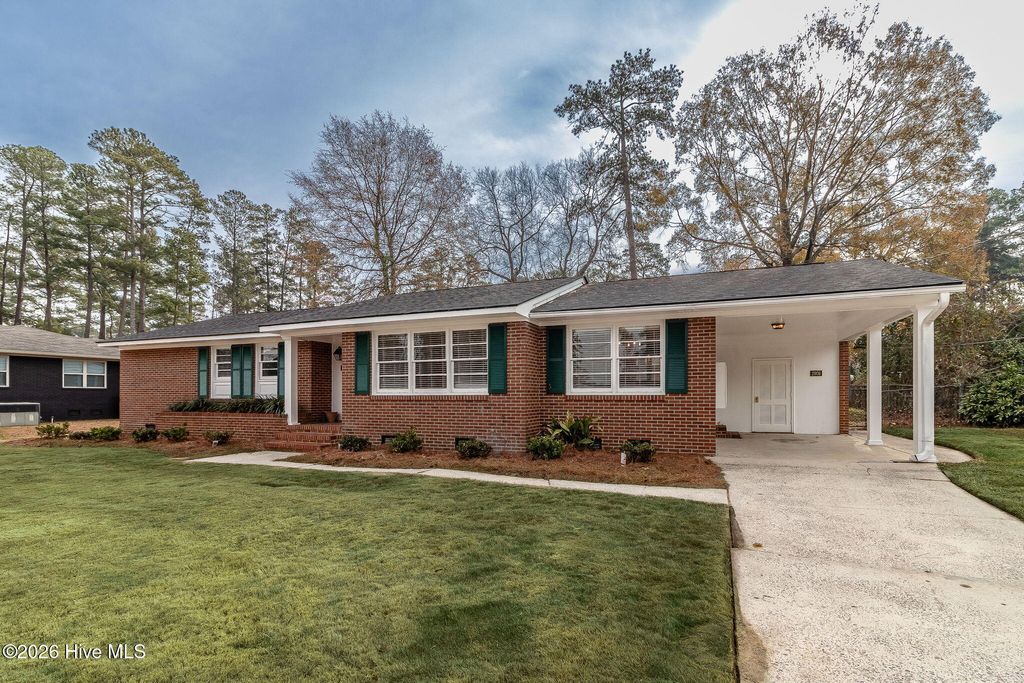 Photo of 2908 Stratford Drive Dr, Augusta, GA 30909 (MLS # 98251698)