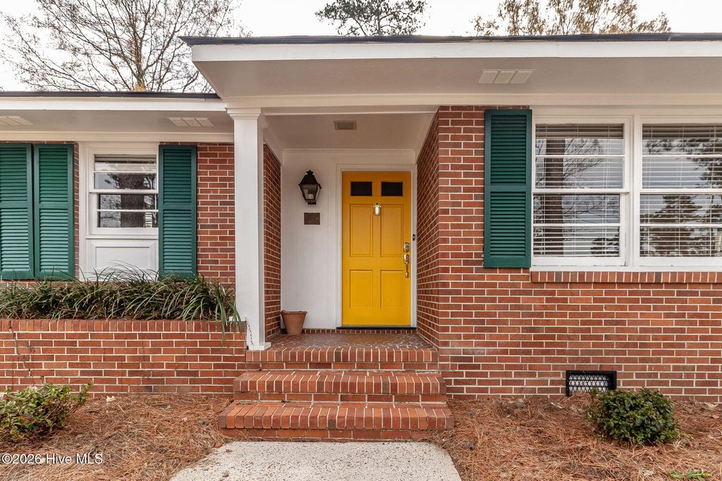 Photo of 2908 Stratford Drive Dr, Augusta, GA 30909 (MLS # 98251698)