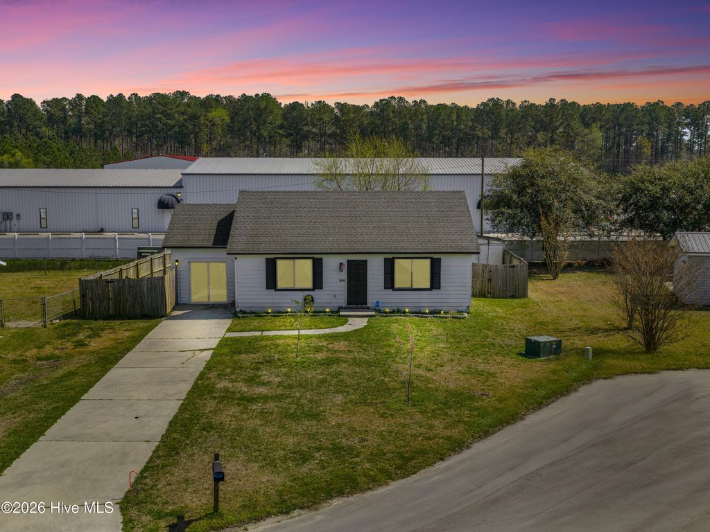 Photo of 109 Milestone Court, Jacksonville, NC 28546 (MLS # 100563699)