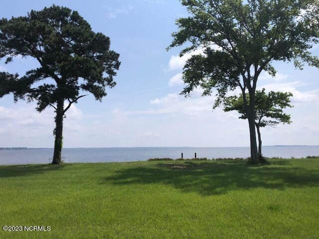 Photo of 16 River Drive, Belhaven, NC 27810 (MLS # 100393206)