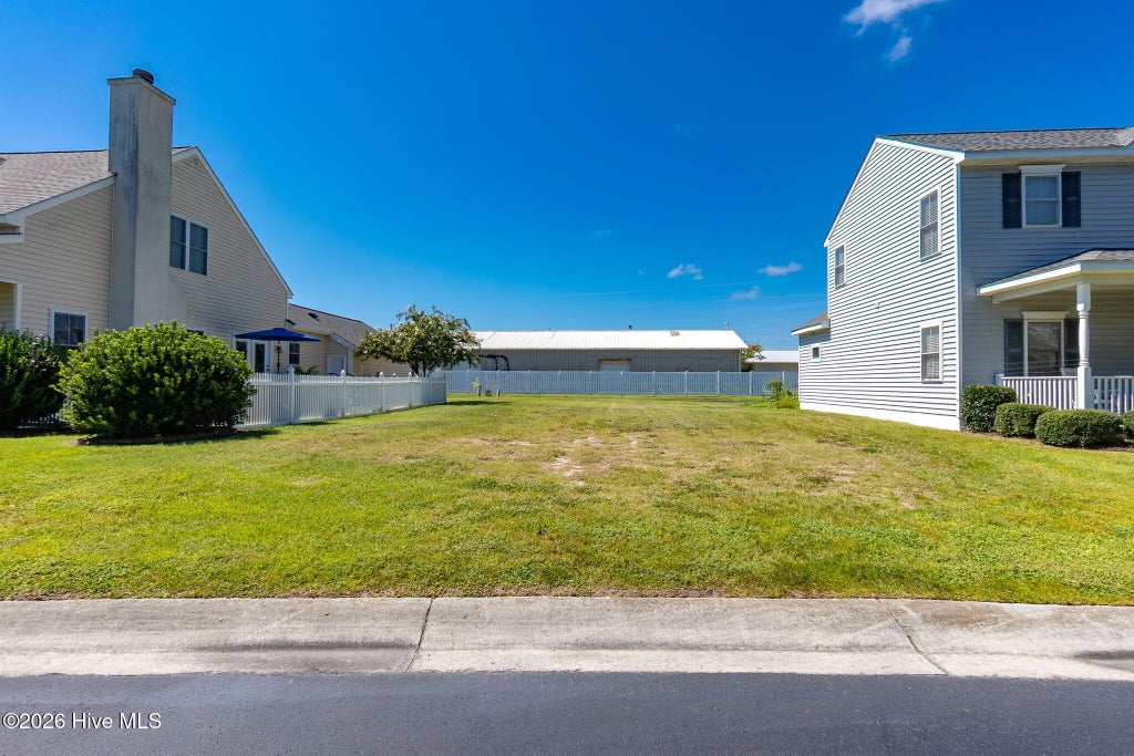 Photo of 108 Macgregor Drive, Beaufort, NC 28516 (MLS # 100603625)
