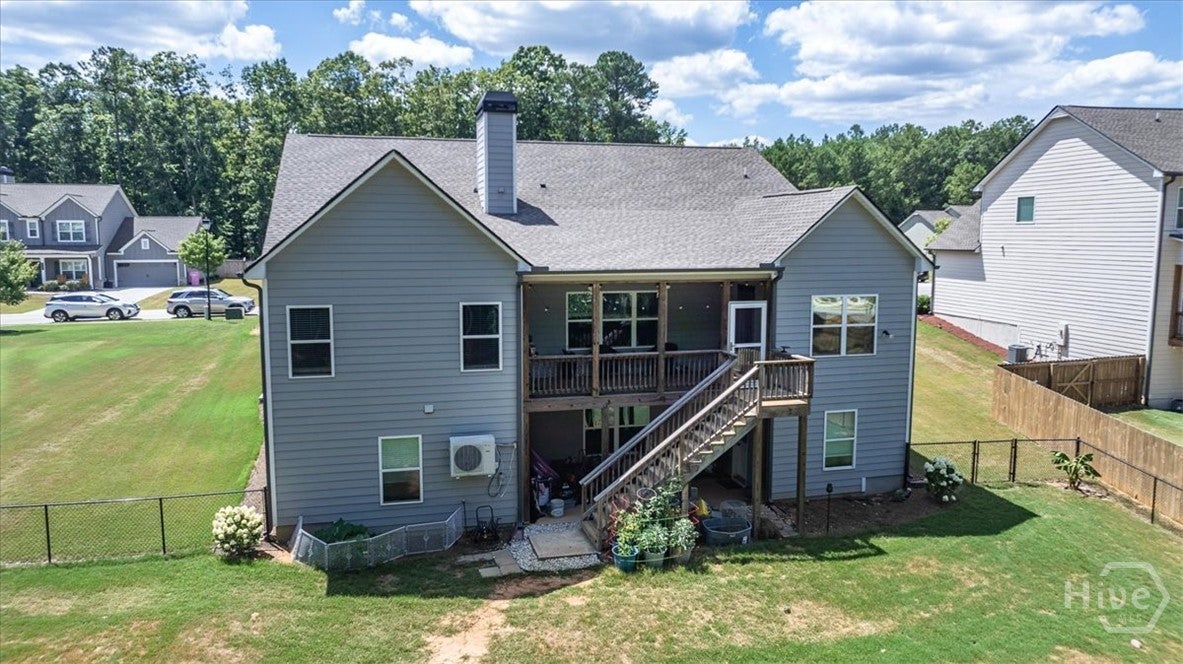 297 Woodbury Lane