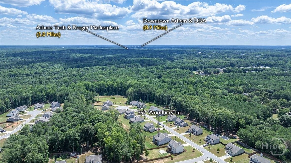 297 Woodbury Lane