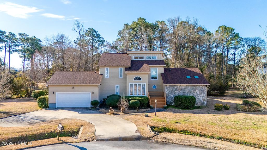 Photo of 312 Eastchester Drive, Morehead City, NC 28557 (MLS # 100556149)