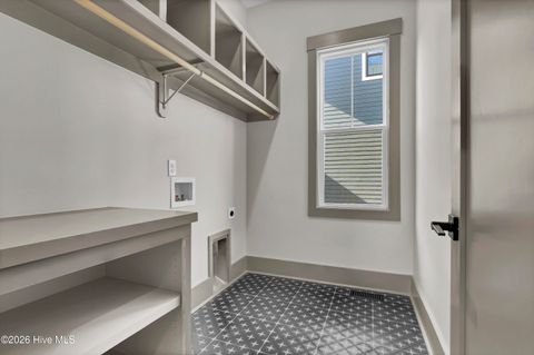 Tiny photo for 106 Diamond Point Court, Surf City, NC 28445 (MLS # 100554929)