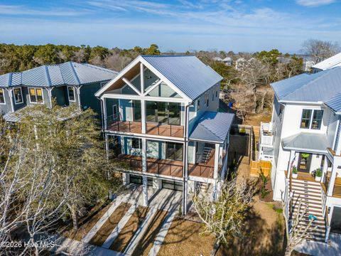 Tiny photo for 106 Diamond Point Court, Surf City, NC 28445 (MLS # 100554929)