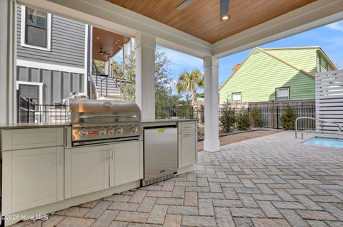 Tiny photo for 106 Diamond Point Court, Surf City, NC 28445 (MLS # 100554929)