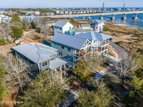 Tiny photo for 106 Diamond Point Court, Surf City, NC 28445 (MLS # 100554929)