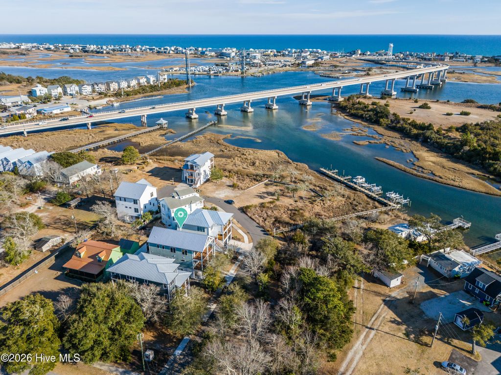 Photo of 106 Diamond Point Court, Surf City, NC 28445 (MLS # 100554929)