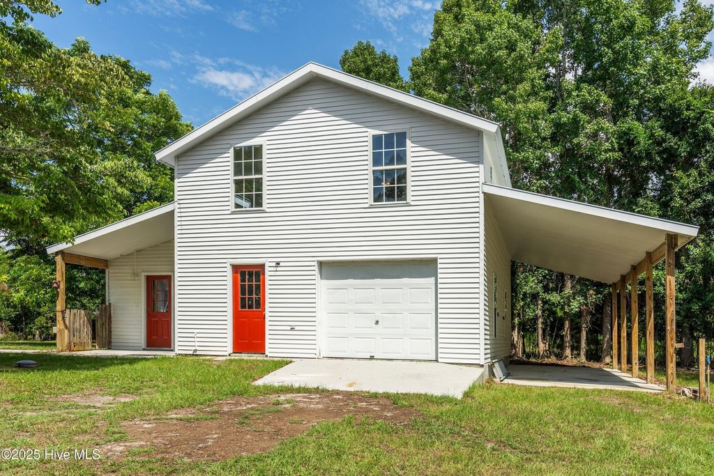 Photo of 278 Batson Road, Hampstead, NC 28443 (MLS # 100522461)
