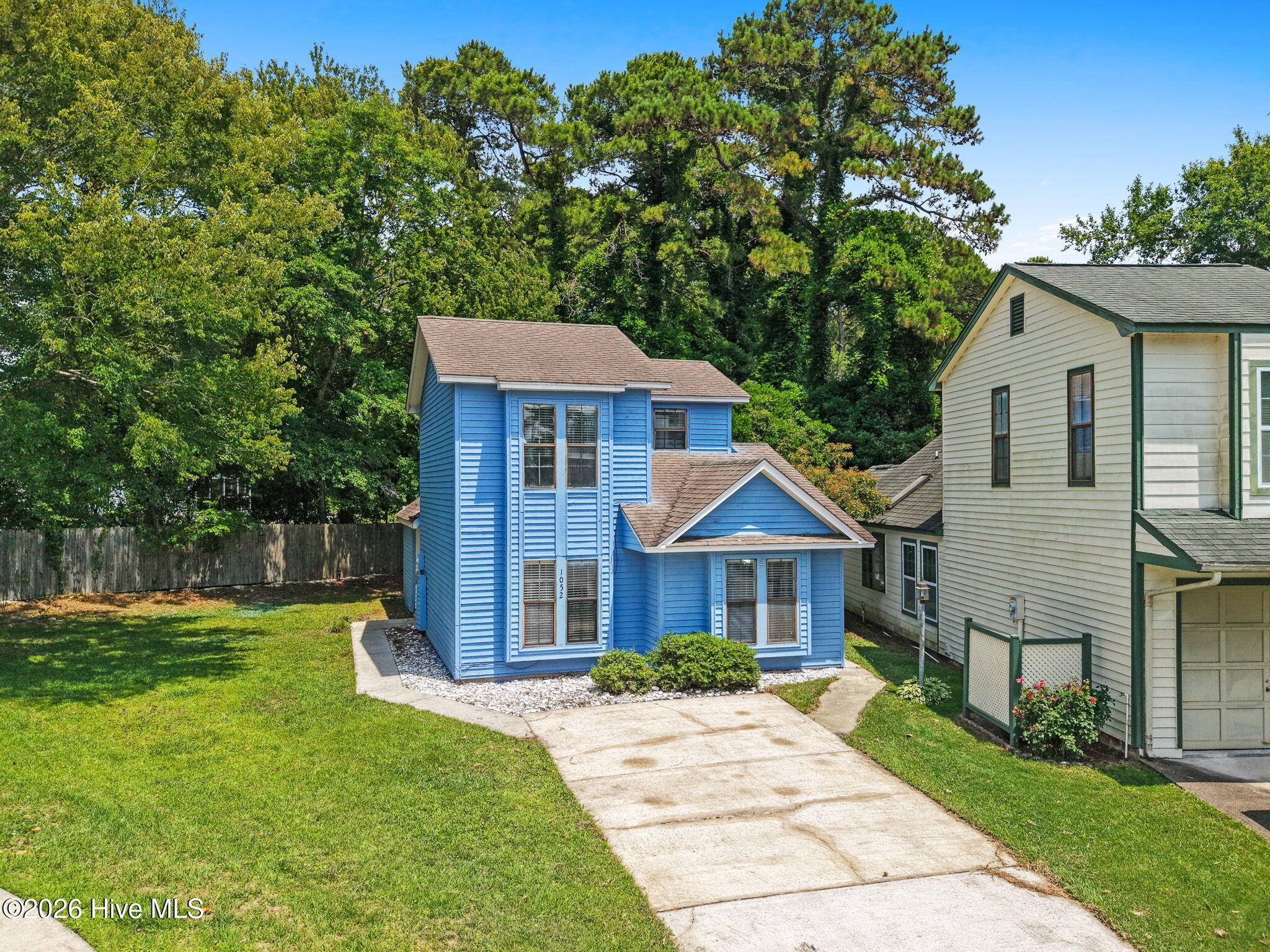 1052 Valley Drive