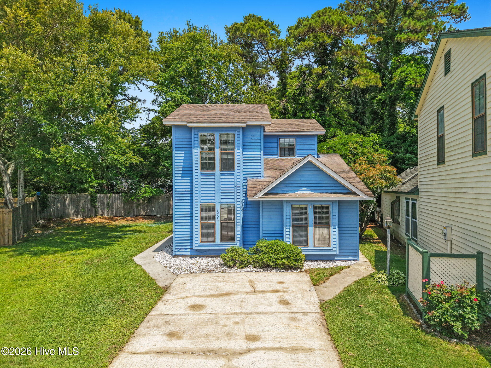 1052 Valley Drive