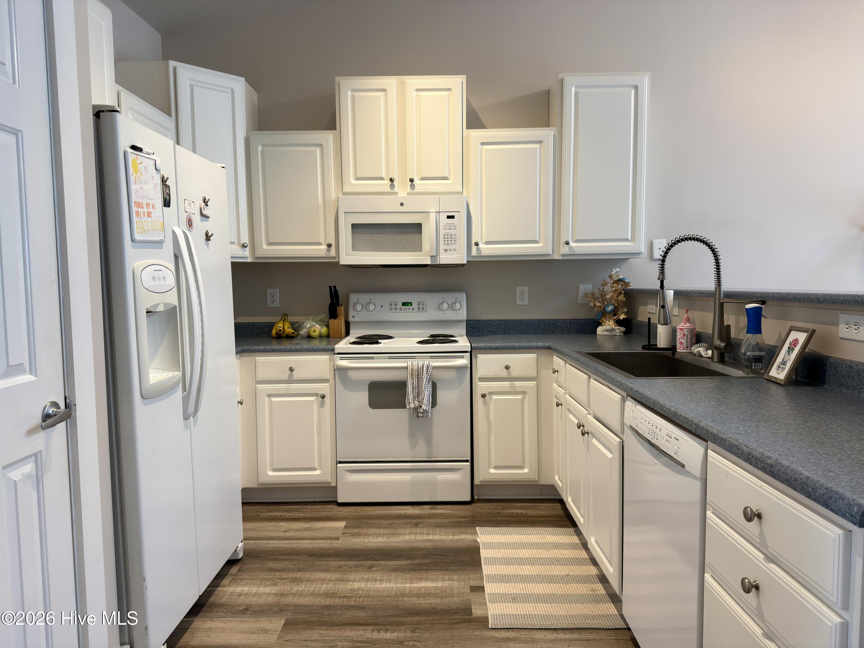 5006 Carleton Drive Unit 115