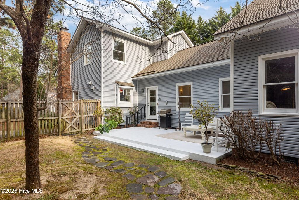 Photo of 25 Mcleod Road, Pinehurst, NC 28374 (MLS # 100557585)