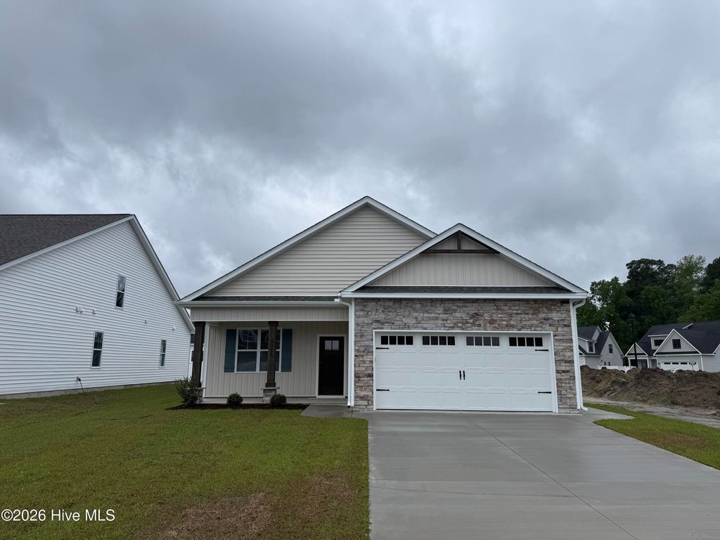 Photo of 1016 Seven Iron Drive, Ayden, NC 28513 (MLS # 100572282)
