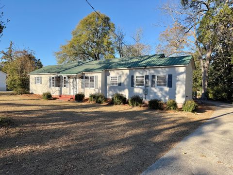 Homes For Sale - 817 Screven Street<br/> Sardis, GA 30456