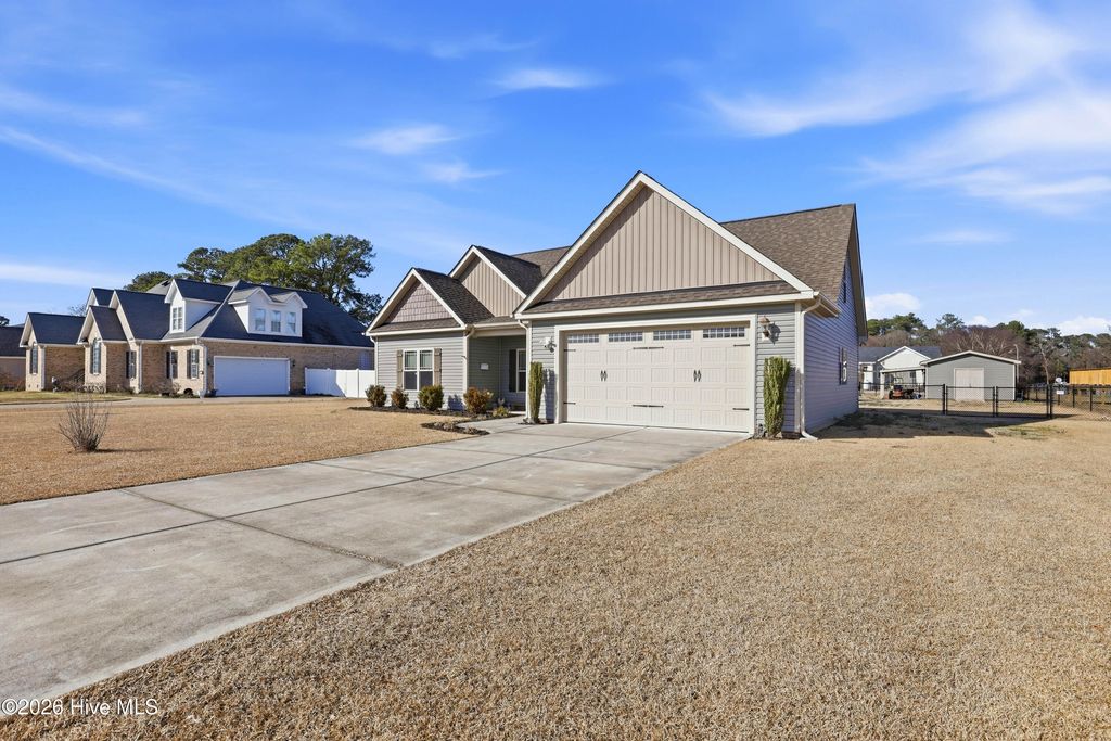Photo of 111 Raven Ridge Drive, Goldsboro, NC 27530 (MLS # 100556069)