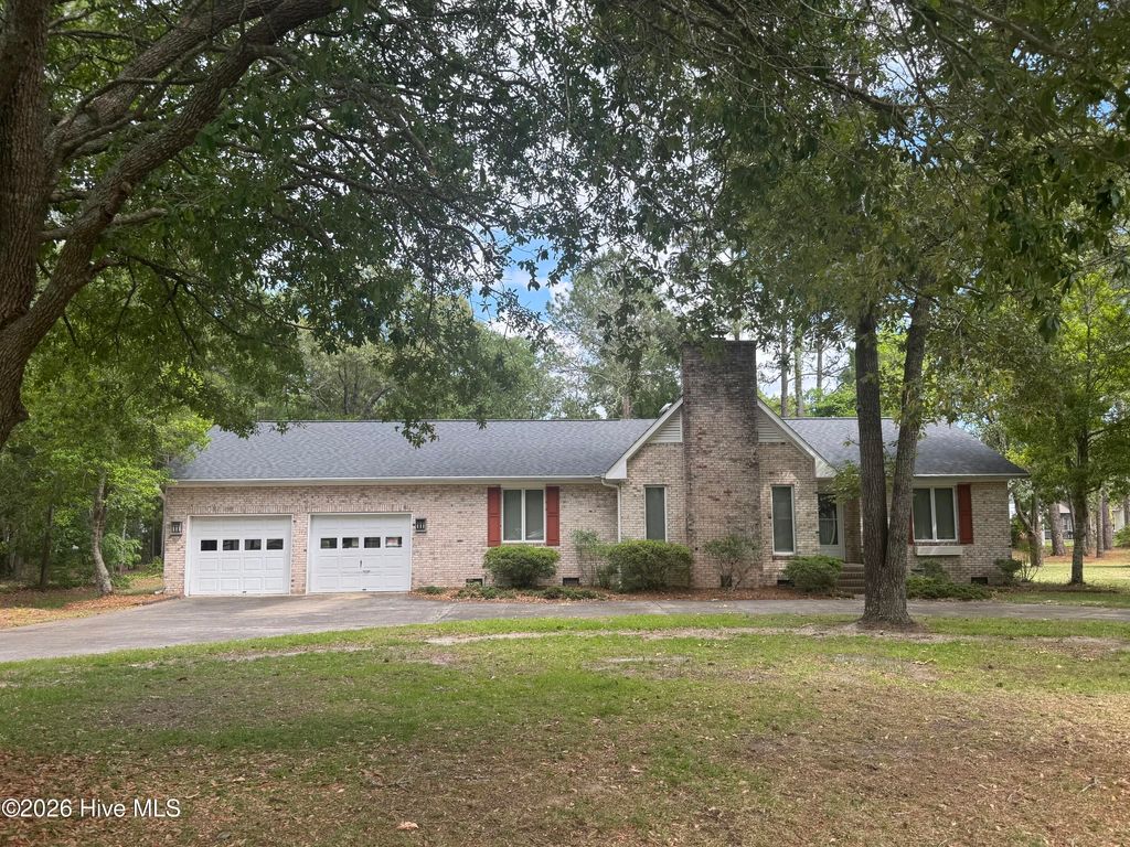 Photo of 900 Crane Drive, New Bern, NC 28560 (MLS # 100577737)