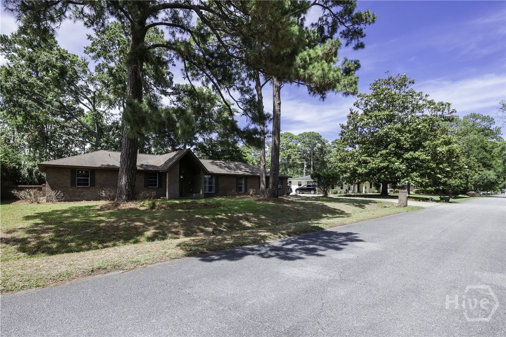 Photo of 12 Jameswood Avenue, Savannah, GA 31406 (MLS # SA356413)