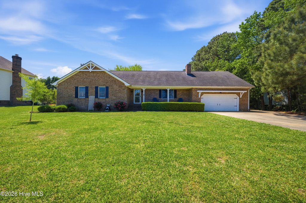 Photo of 1003 Bateman Drive, Elizabeth City, NC 27909 (MLS # 100574822)
