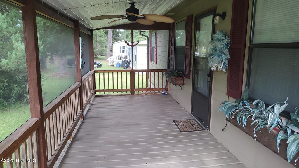 Photo of 113 Quail Point Drive, Hubert, NC 28539 (MLS # 100519337)