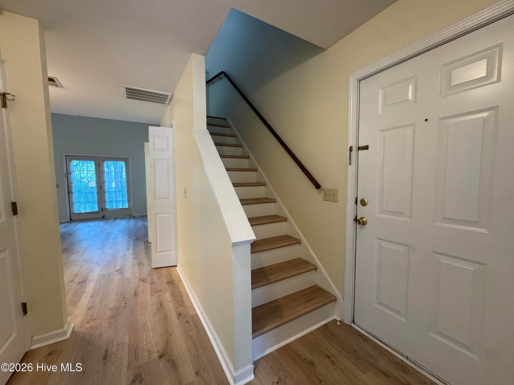 Photo of 5147 Lamppost Circle, Wilmington, NC 28403 (MLS # 100587944)