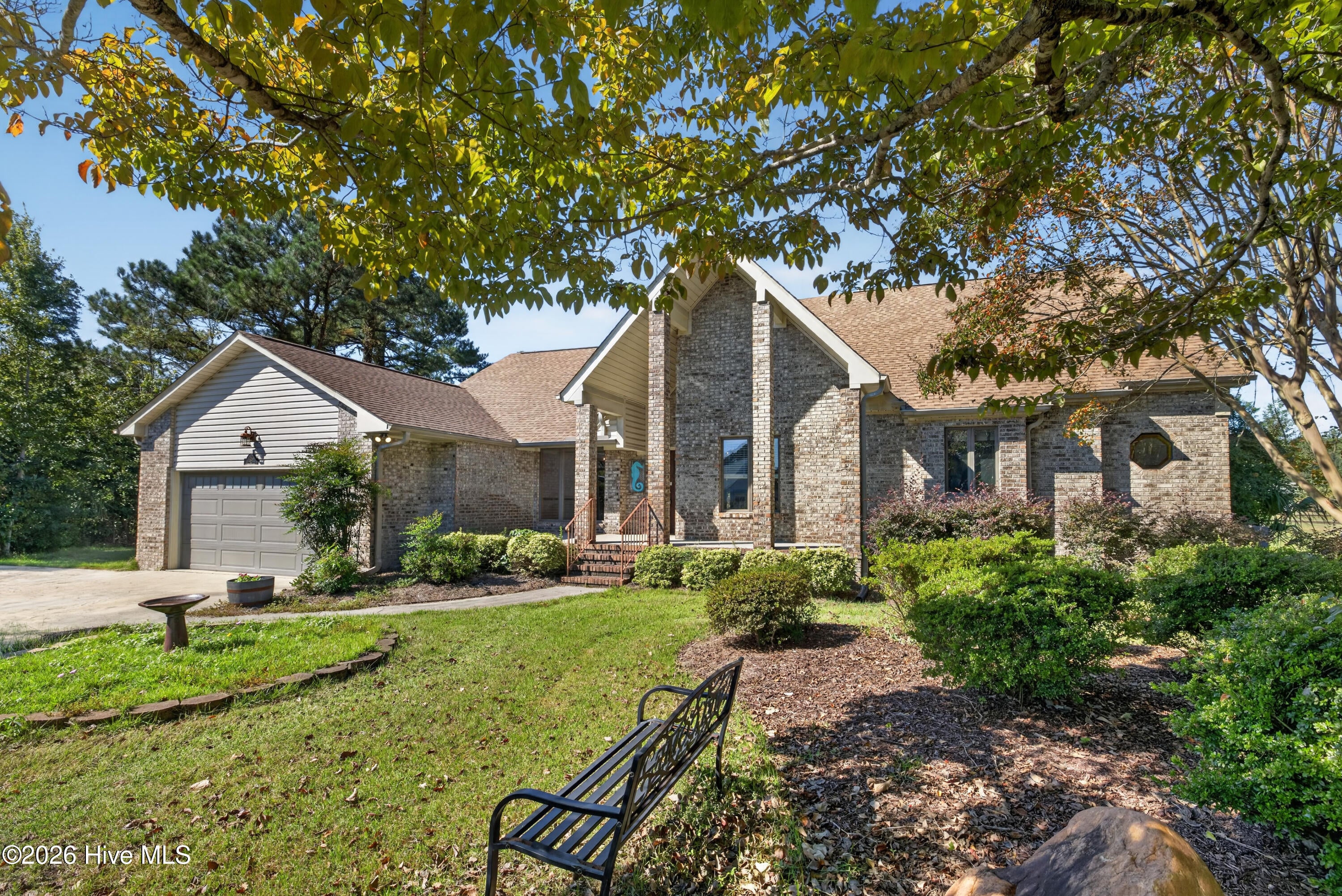 106 Bogey Court