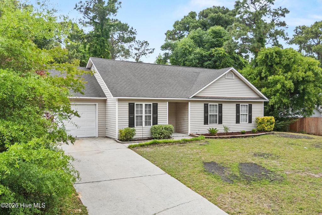 Photo of 209 Adele Court, Wilmington, NC 28412 (MLS # 100570835)