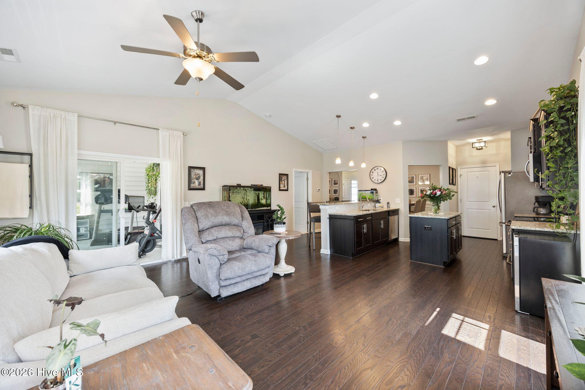 636 Cambeck Drive SE Unit 1