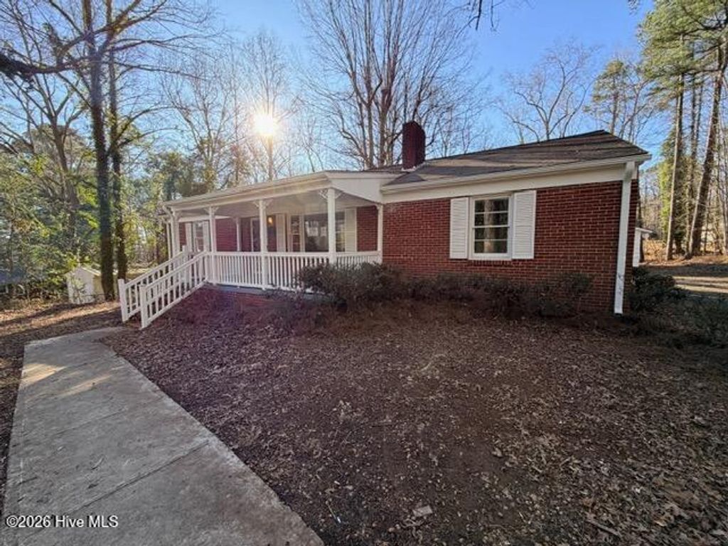 Photo of 133 Shelton Circle, Wadesboro, NC 28170 (MLS # 100555220)