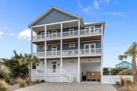 Homes For Sale - 2307 Emerald Drive<br/> Carteret County, Emerald Isle, NC 28594