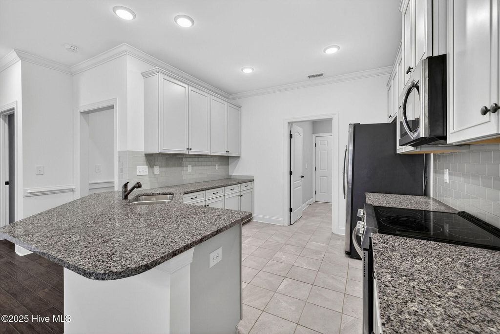 Photo of 1269 Greensview Circle, Leland, NC 28451 (MLS # 100547187)