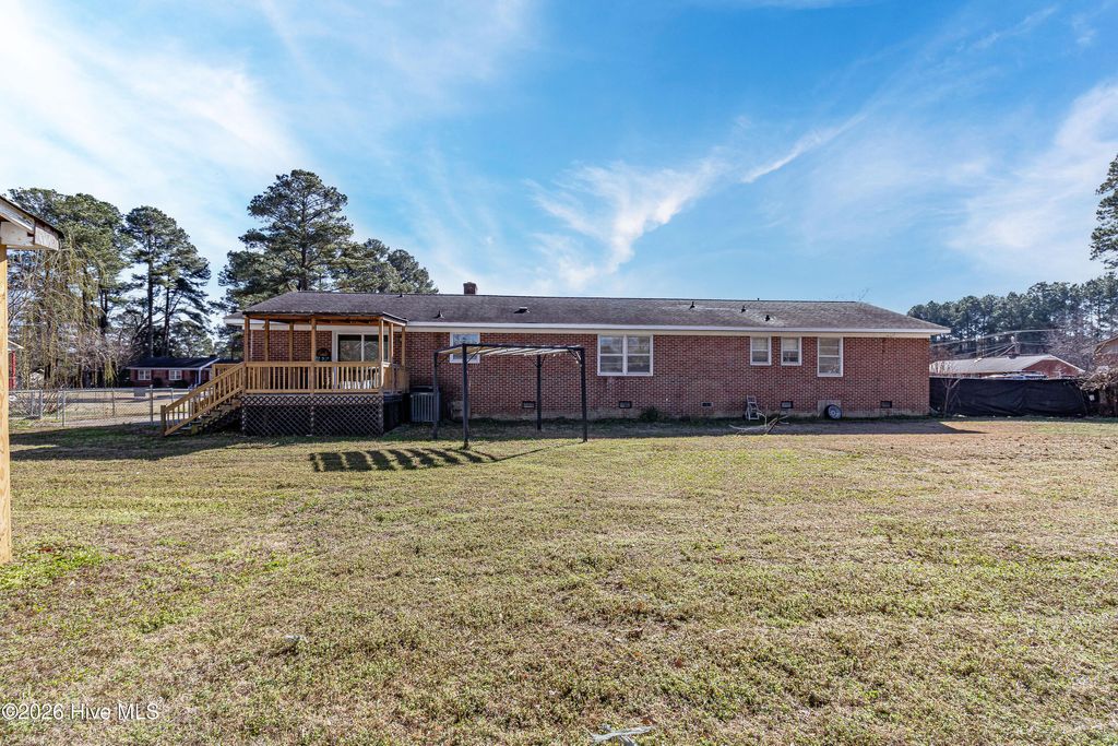 Photo of 3305 Evelyn Drive, Kinston, NC 28504 (MLS # 100557468)