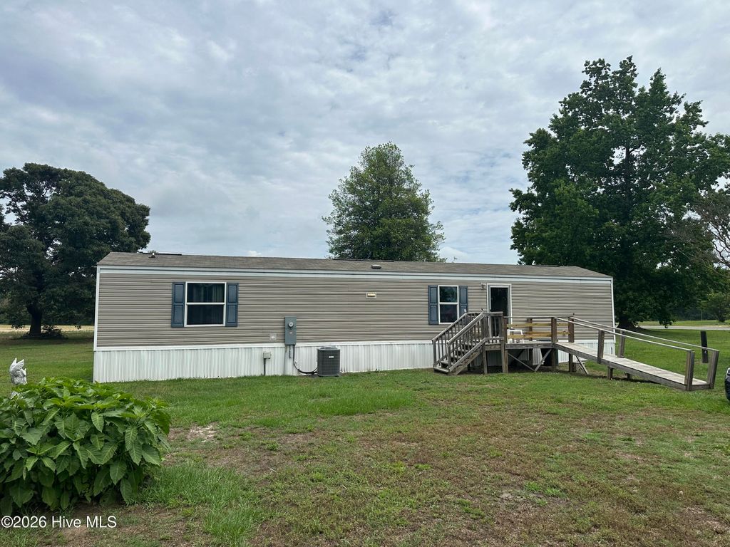 Photo of 30 Fredrick Road, Clinton, NC 28328 (MLS # 100577203)