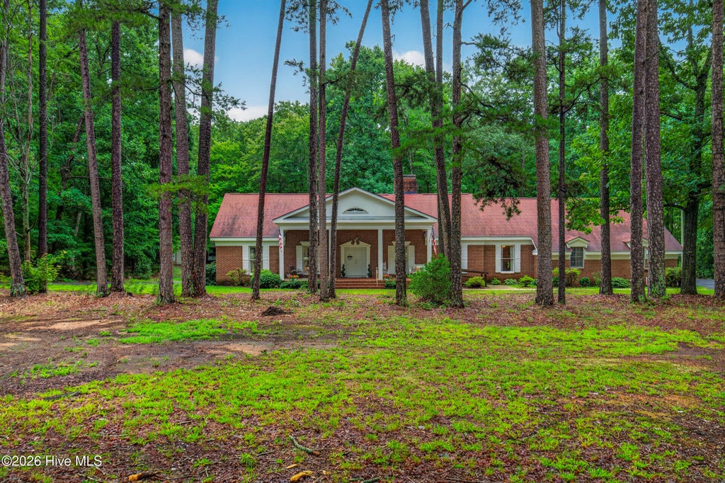 Photo of 1595 N Moore Road, Robbins, NC 27325 (MLS # 100591771)