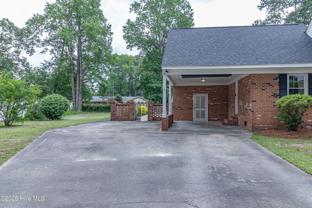 Photo of 1921 Pinemont Circle, Goldsboro, NC 27534 (MLS # 100578487)