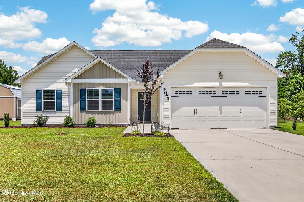 Photo of 4045 Hunters Trail, Jacksonville, NC 28546 (MLS # 100581598)